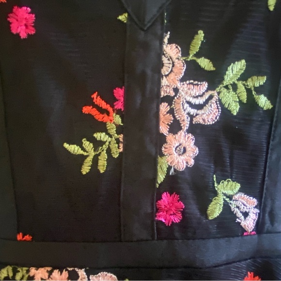 Lulu’s Favorite Fleur Black Mesh Floral Embroidered Skater Dress Sz L NWT - Picture 13 of 15